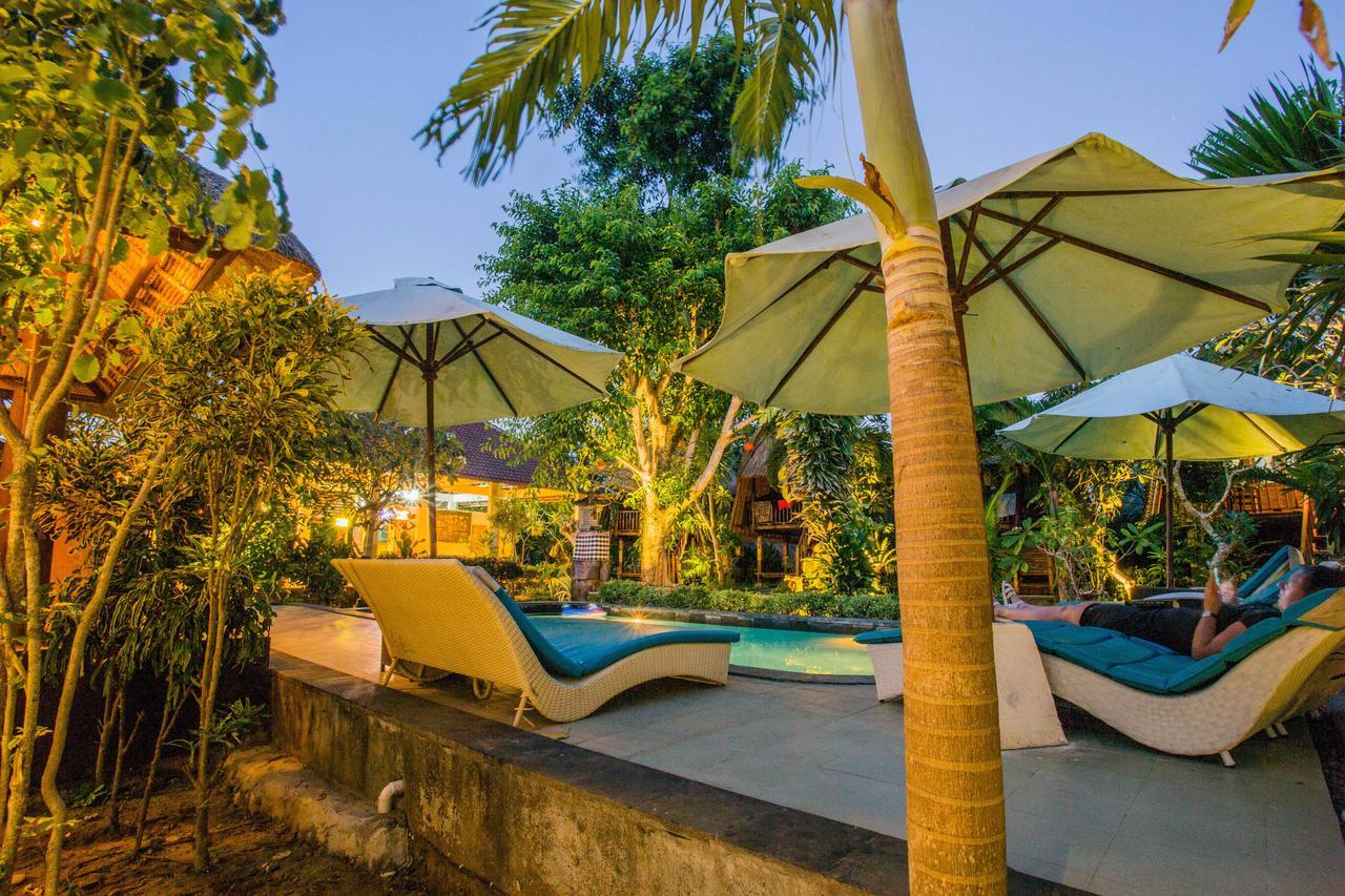 Lotus Garden Huts Hotel Nusa Lembongan  Exterior photo
